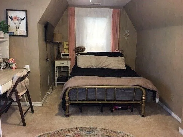 Upstairs Bedroom 3