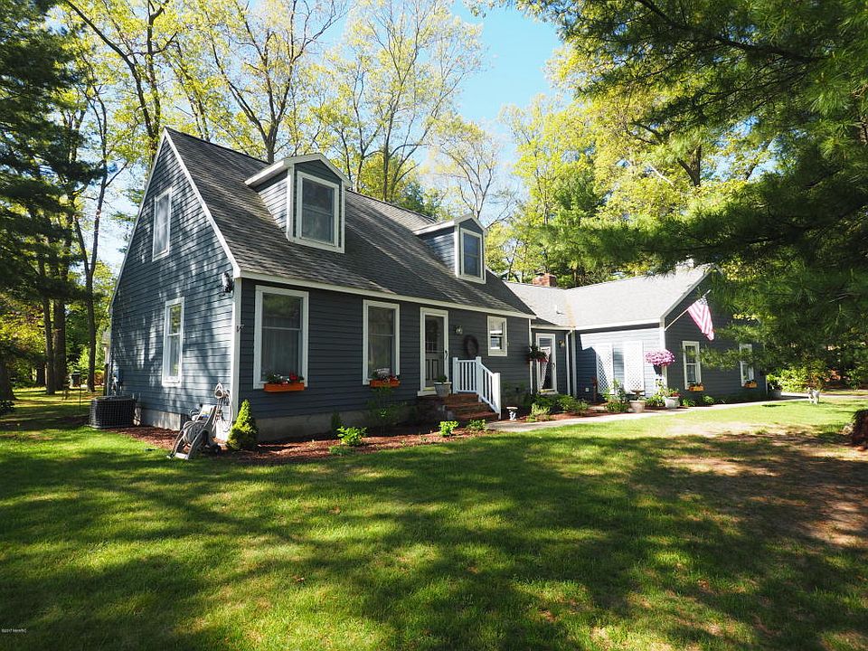 1st image of 1415 Brookwood Dr