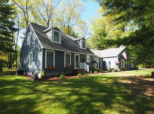 1415 Brookwood Dr, Muskegon, MI 49441