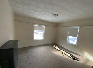 25 Charles St Floor 2, Wakefield, MA 01880