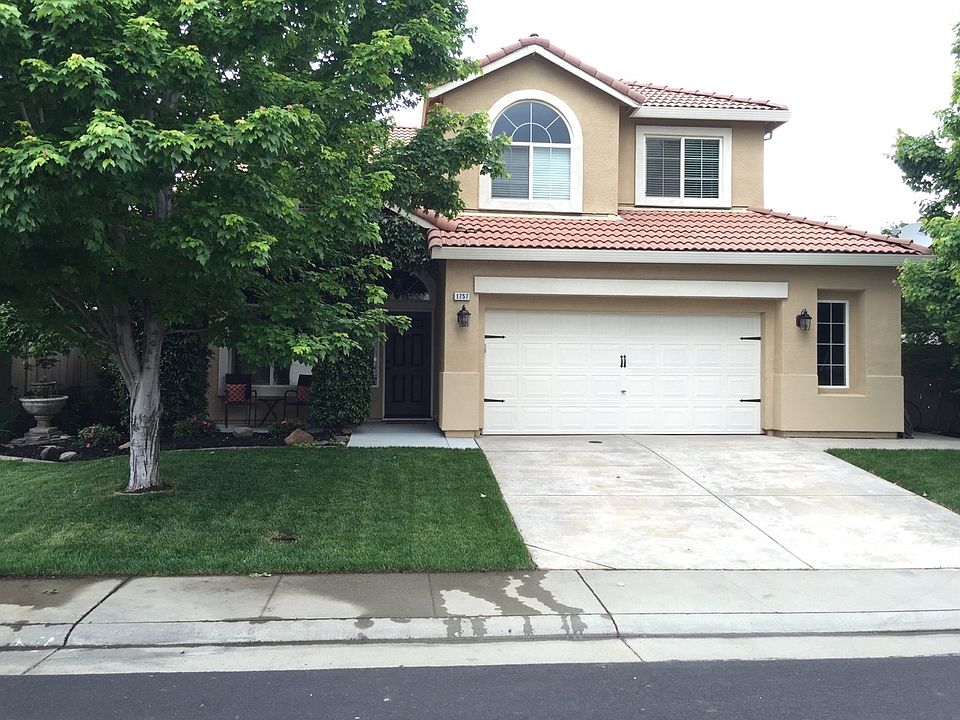 1st image of 1757 Magenta Dr