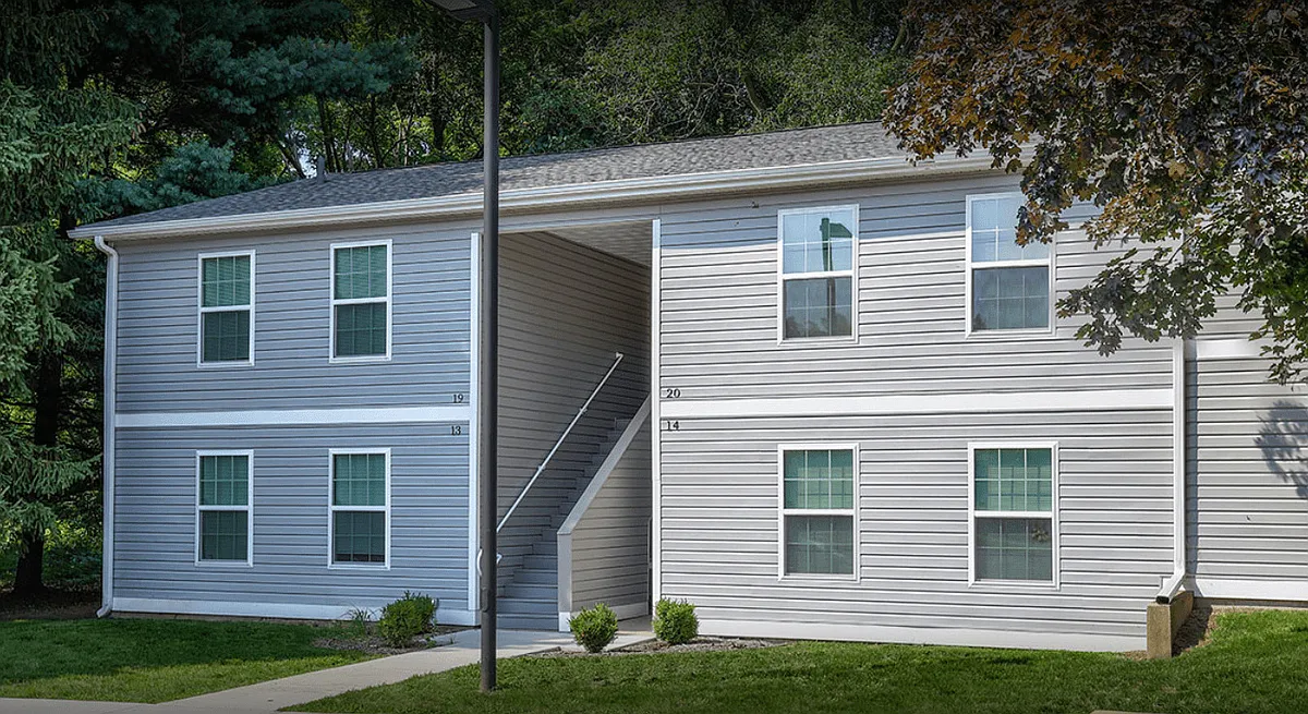 Building Photo - 466 S Burr Oak Rd