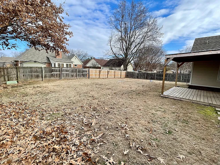 6990 Meadowlands Pl — Photo 12