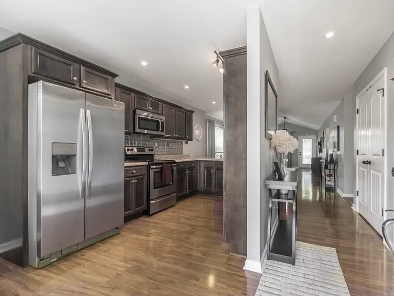 108 Bobby Jones Blvd — Photo 3