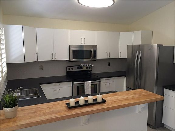 4th image of 8213 Lake Isle Ct