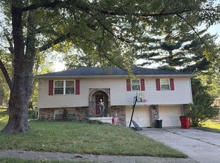 2000 SE Piccadilly St, Blue Springs, MO 64014