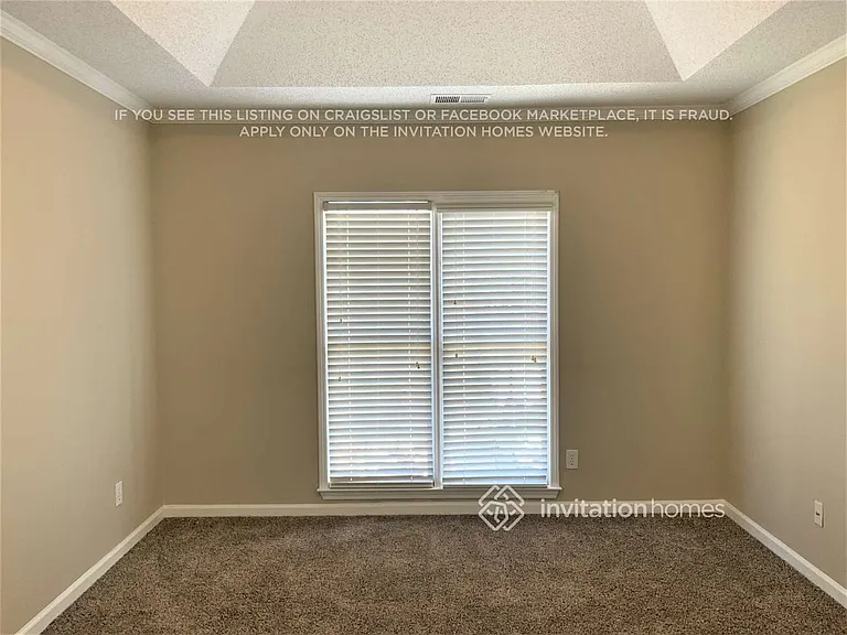 925 Evian Dr NW — Photo 7