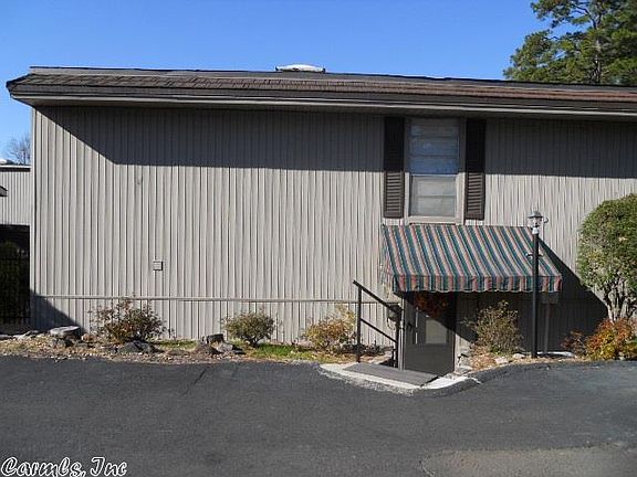 2nd image of 100 Discovery Bay Ln Unit 7