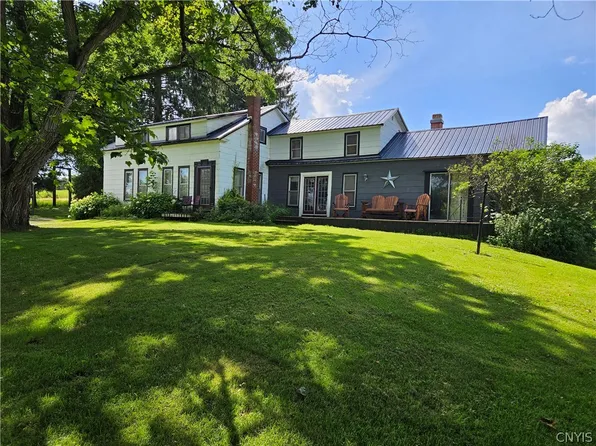 7779 S Hamilton Rd, Hamilton, NY 13332
