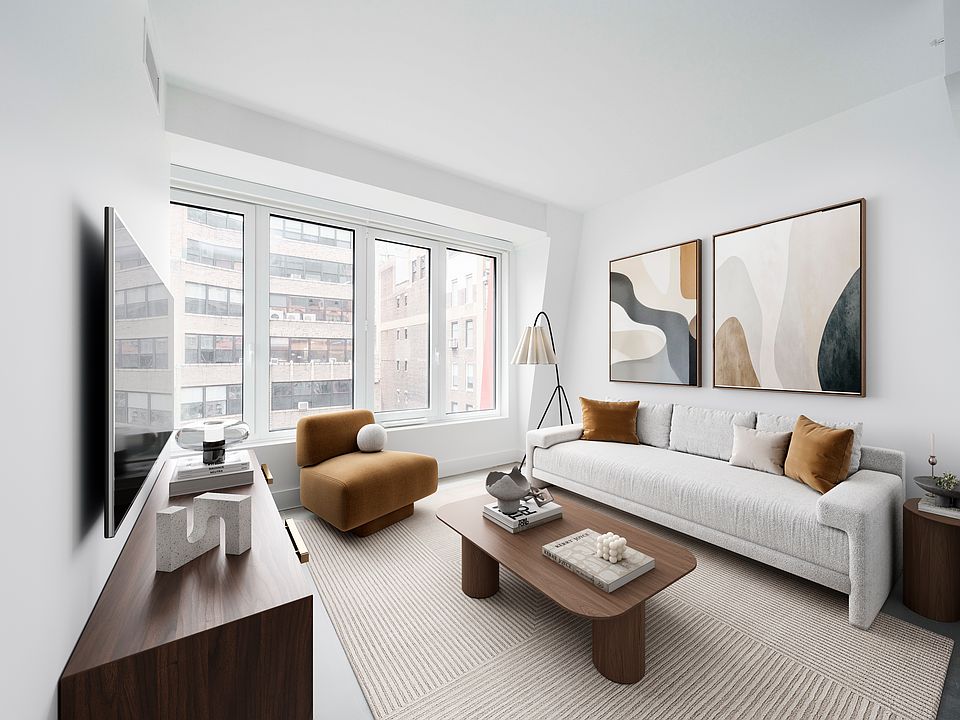 1st image of 339 W 38th St #15C