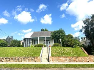 207 S Rankin St, Natchez, MS 39120