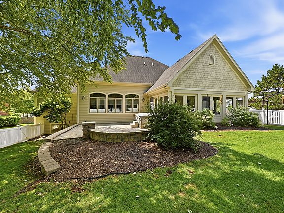 3rd image of 6117 Whitetail Ridge Dr