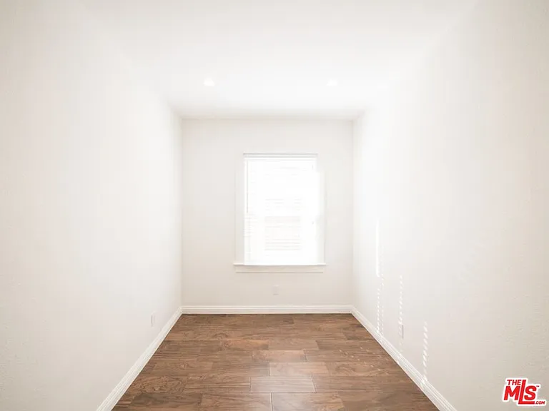 40 Rose Ave #6 — Photo 7
