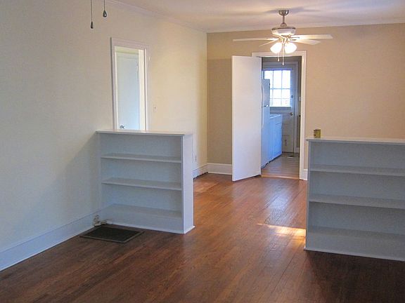 4th image of 635 Belvoir Hts