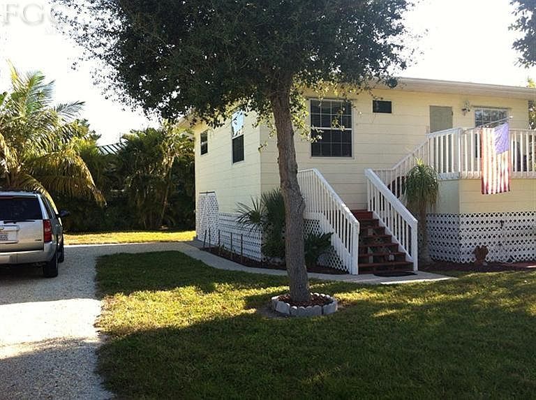 1st image of 523 Estero Blvd