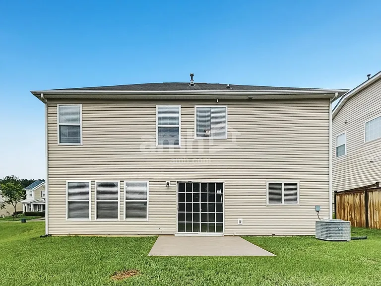 416 Magna Dr — Photo 17