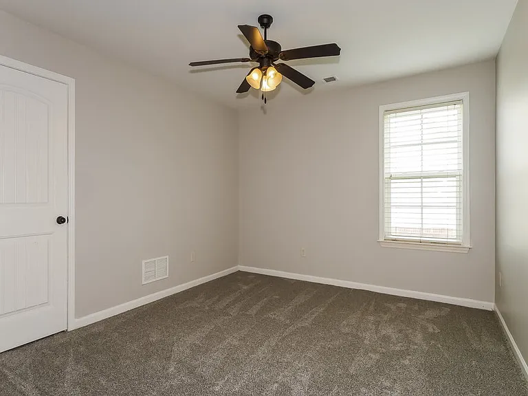 4694 W Dublin — Photo 11