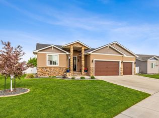 3684 Valley View Dr S, Fargo, ND