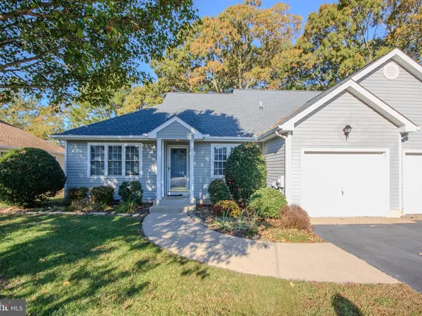 922 W Schumaker Manor Dr, Salisbury, MD 21804