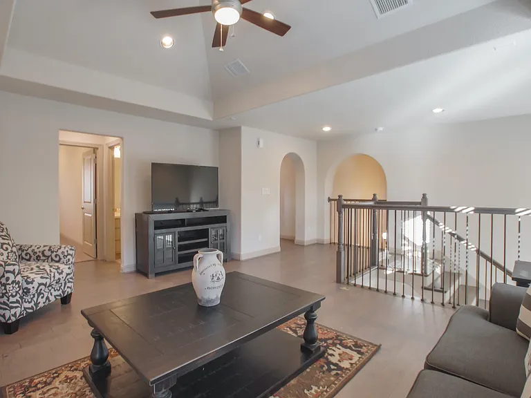 47 N Lochwood Way — Photo 29