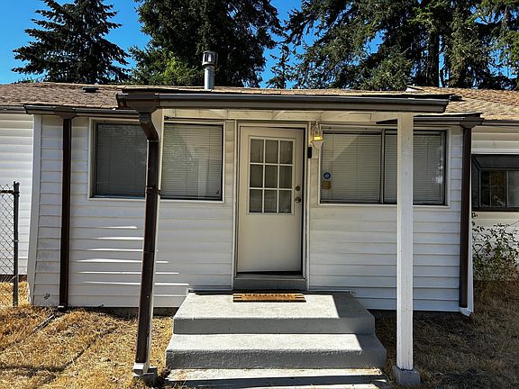 2nd image of 11522 Military Rd SW #B