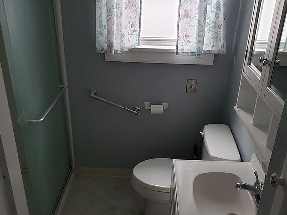 5th image of 349 Mohawk St