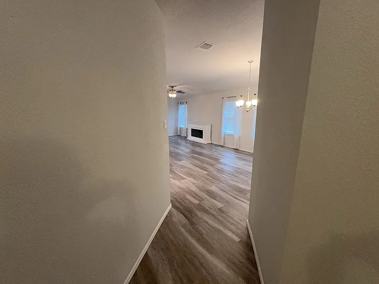 104 Green Jay Dr — Photo 10