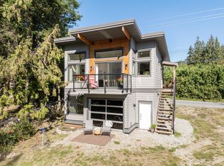 7835 Redrooffs Rd, Sunshine Coast, BC V7Z1B2
