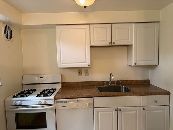 5th image of 2355 Eldridge St #Sa