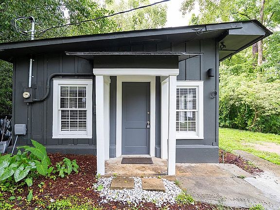 4th image of 1118B Pichard Dr #B