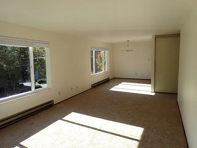 2 bed, 1100 sqft, $2,295 — Photo 2