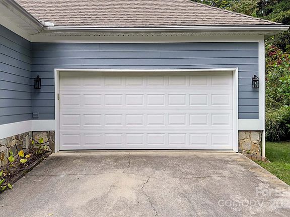 4th image of 155 Redwood Dr