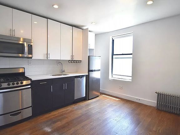 2nd image of 165 W 127th St APT 1A