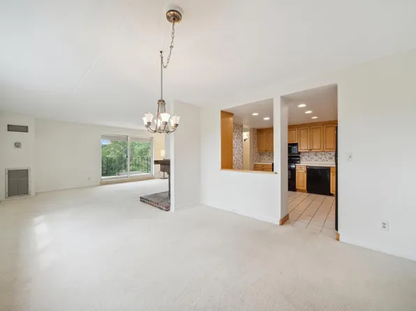 6670 Vernon Ave S APT 410, Minneapolis, MN 55436