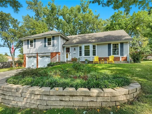 8817 Widmer Rd, Lenexa, KS 66215