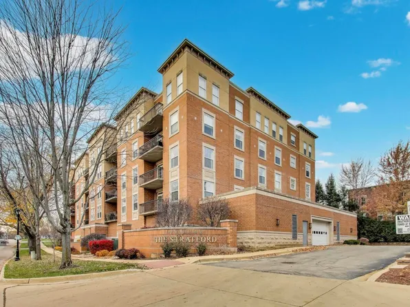 190 W Johnson St Unit 303, Palatine, IL 60067