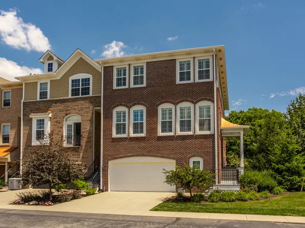 121 Wakefield Way, Zionsville, IN 46077