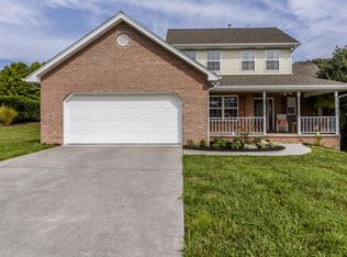 3553 Touchstone Dr, Maryville, TN 37801