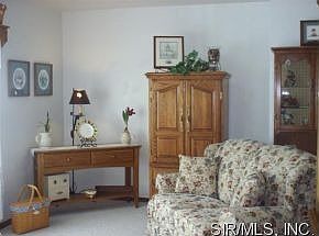 2nd image of 1717 Primrose Ave
