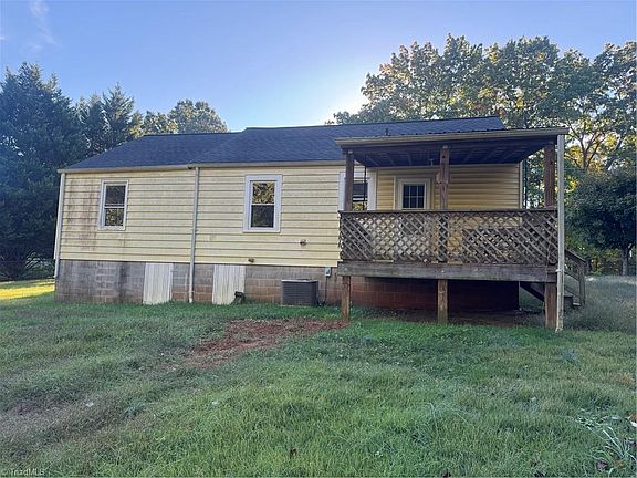 2nd image of 390 Ward Rd