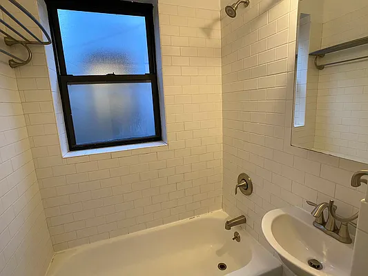 Rented by Tourma Realty LLC | media 31