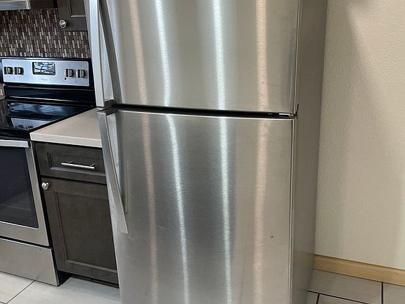 3rd image of 3019 Denver St APT 2