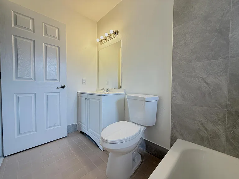 3120 Collin Dr #B — Photo 5