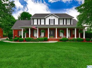 287 River Cove Rd, Huntsville, AL 35811