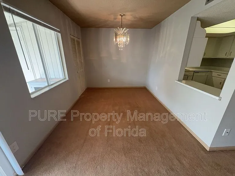 549 Fairways Dr #B — Photo 13