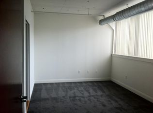 211 Dutton St #211, Lowell, MA 01852