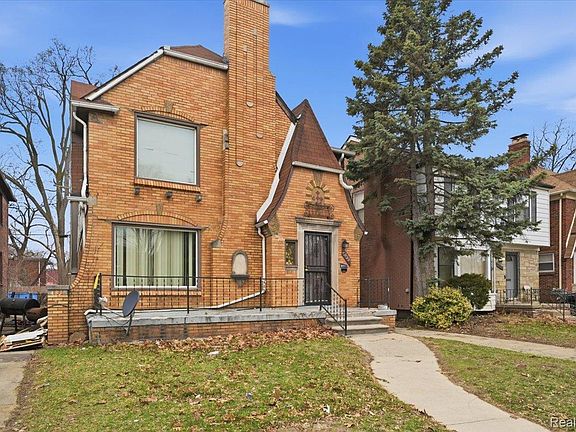 3rd image of 17159 Indiana St