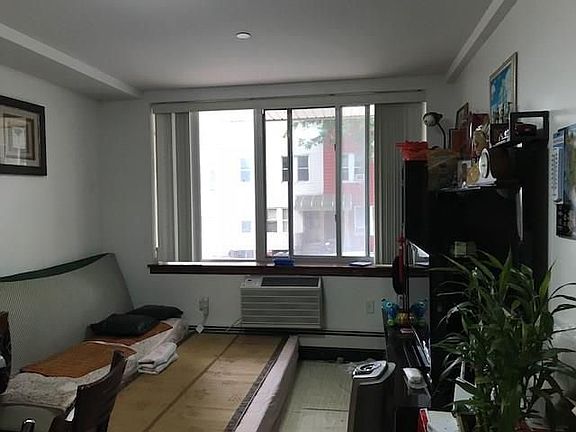 5th image of 733 53rd St #1A