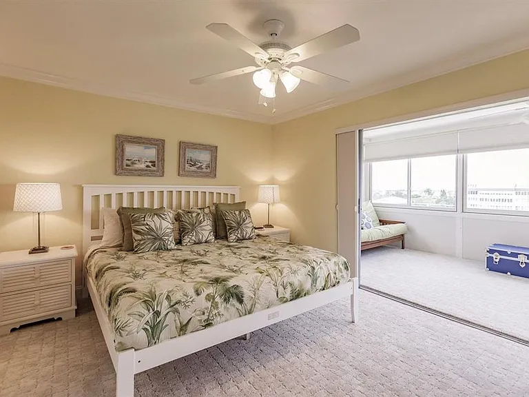 1125 W Peppertree Dr #605 — Photo 16