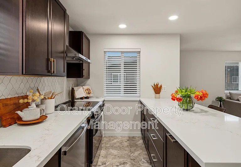 3623 S J St #B — Photo 10